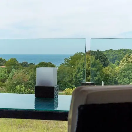 Monte Paradiso Panorama Пула