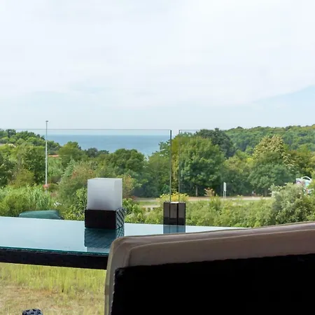 Monte Paradiso Panorama プーラ